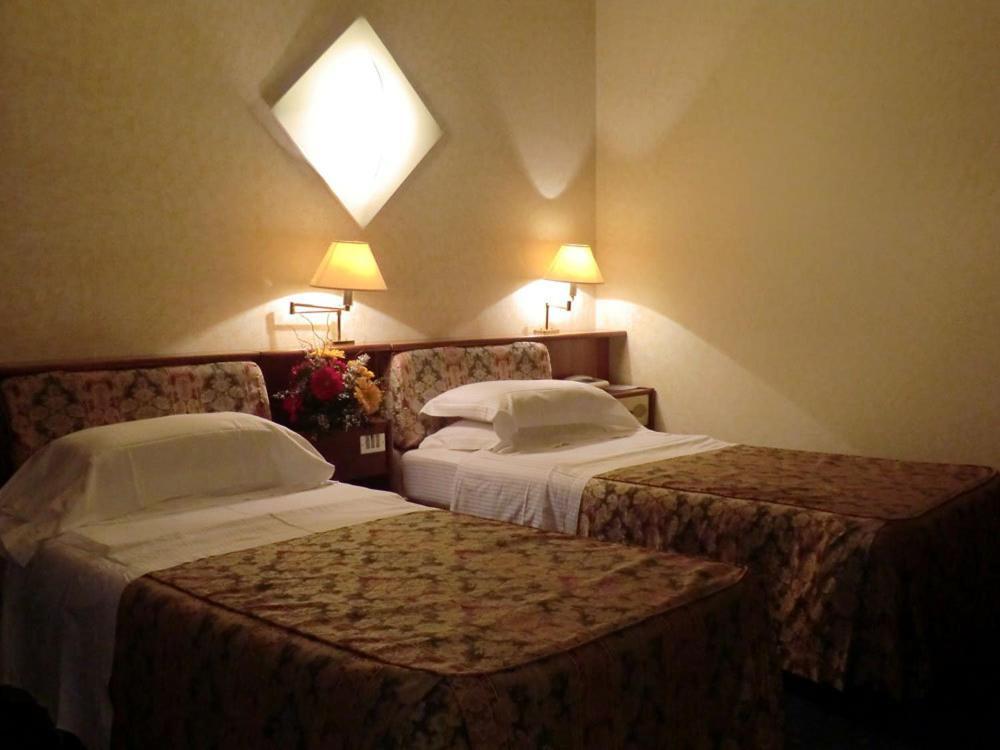 Hotel Bellavista Монтебеллуна Екстер'єр фото